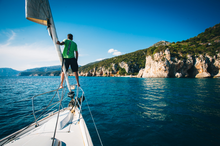 SCALATE E NAVIGATE LUNGO LA COSTA SELVAGGIA DELLA SARDEGNA