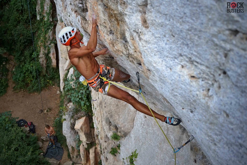 CAMP DI ARRAMPICATA SPORTIVA A OLTRE FINALE - ITALIA