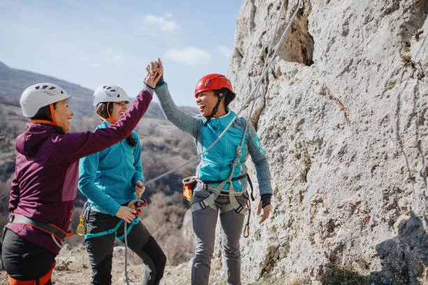 WOMEN-ONLY SPORT CLIMBING IN CUENCA