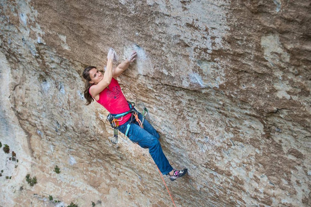 BUOUX - 80s VIBES, EPIC CLIMBS